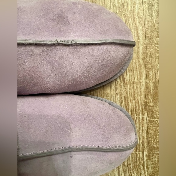 Ugg Slippers. Women’s size 10. Lavender. - Picture 3 of 5